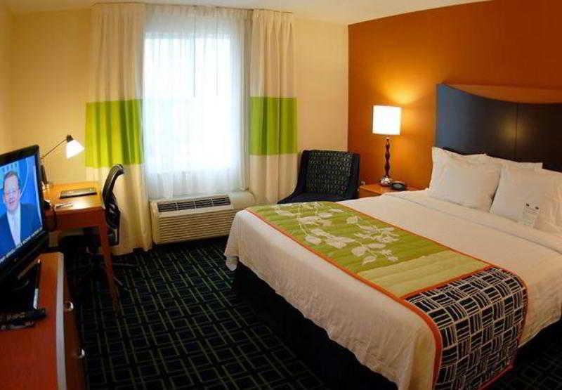 Fairfield Inn & Suites By Marriott Mobile Daphne/Eastern Shore Spanish Fort Room photo